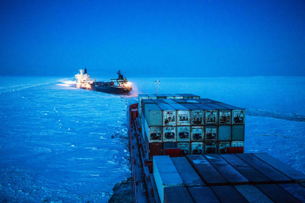 Nornickel in LNG-fueled icebreaker deal