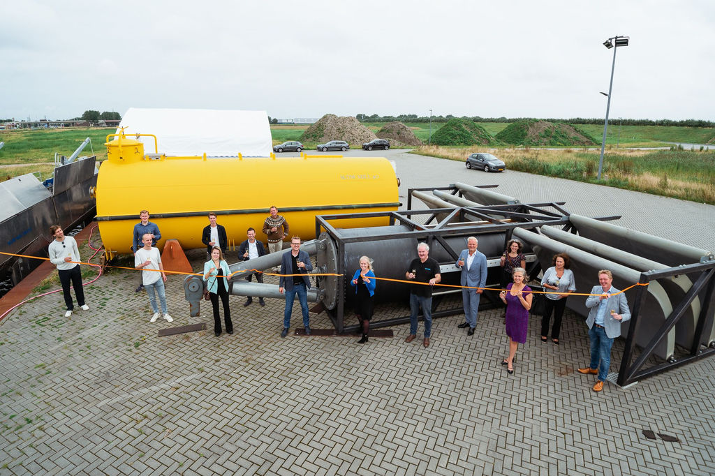 Photo showing the inauguration of the Slow Mill wave energy prototype (Courtesy of Slow Mill/Photo by TK Photography)