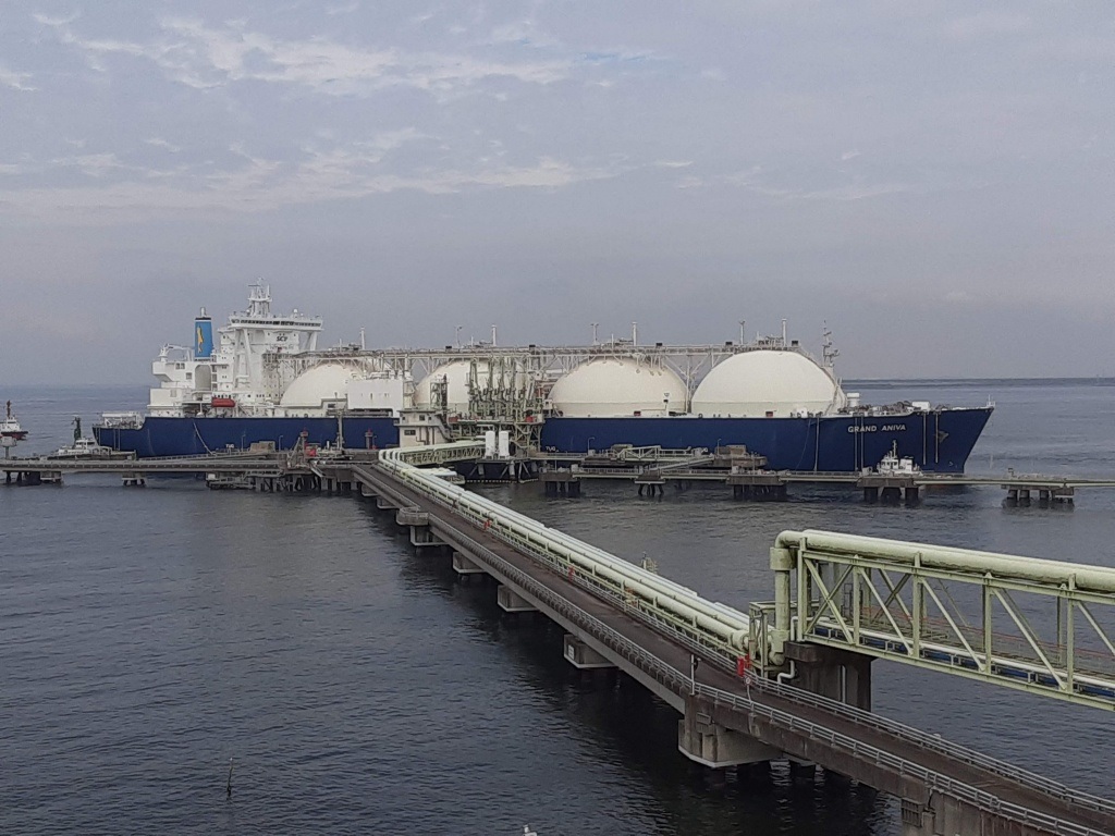 Toho Gas gets Sakhalin’s 1st carbon-neutral LNG cargo