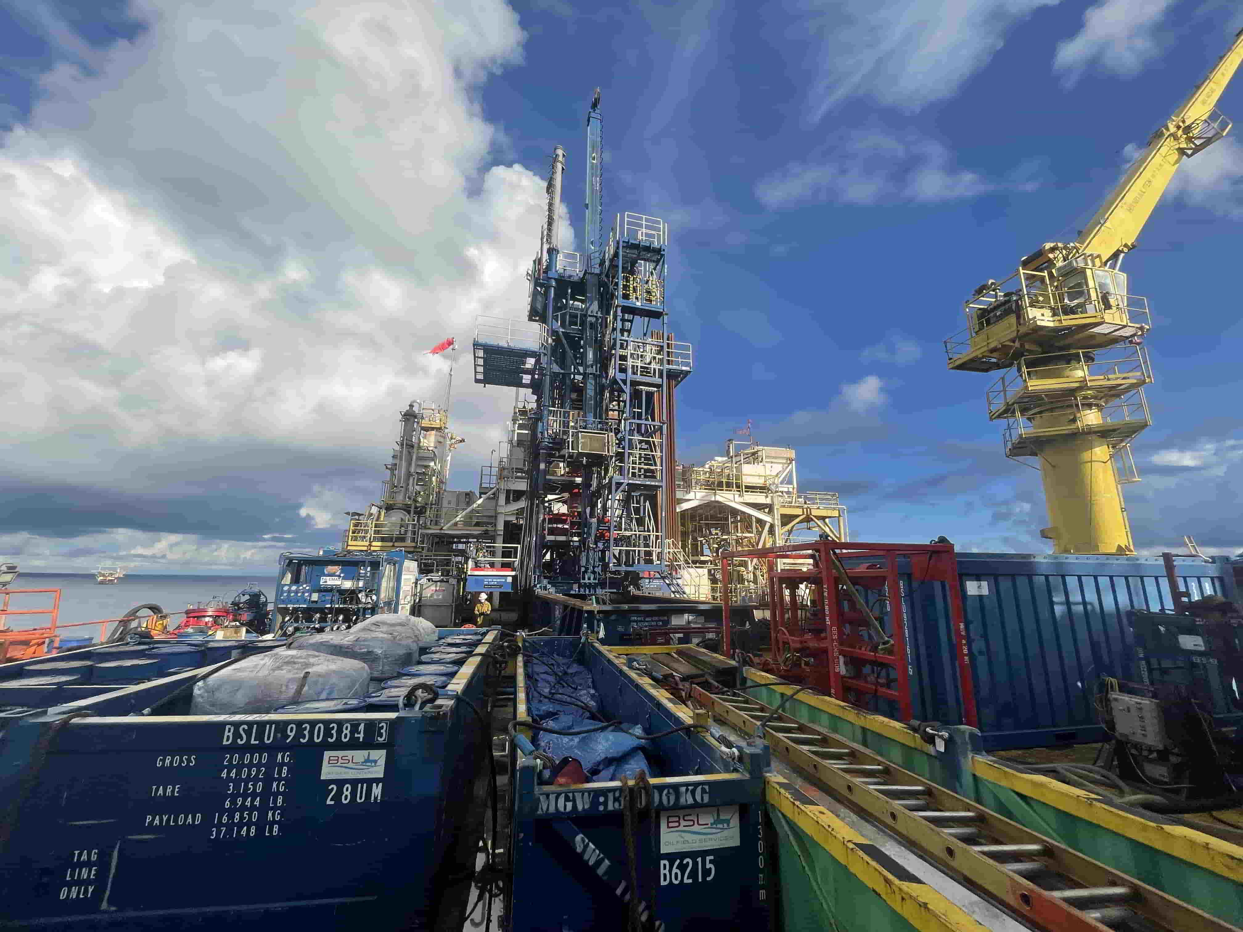 Tanjung Offshore scores Malaysian deals with Petronas and PTTEP