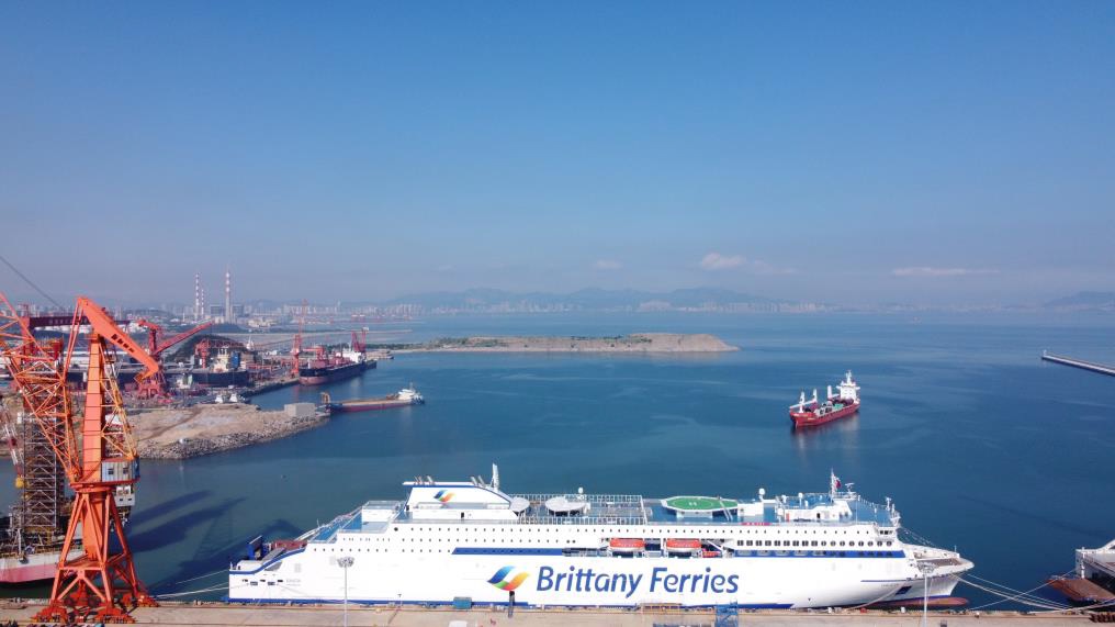 Brittany Ferries 2nd LNG-powered E-Flexer Salamanca delivered