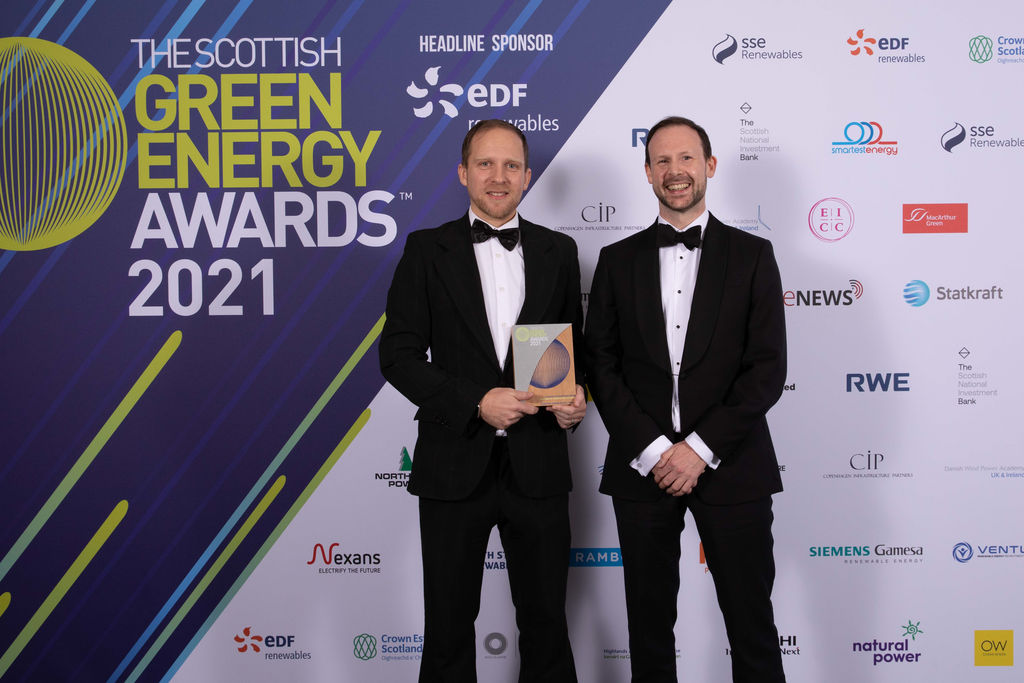 The ‘Champion of Renewables’ award for EMEC (Courtesy of Scottish Renewables)