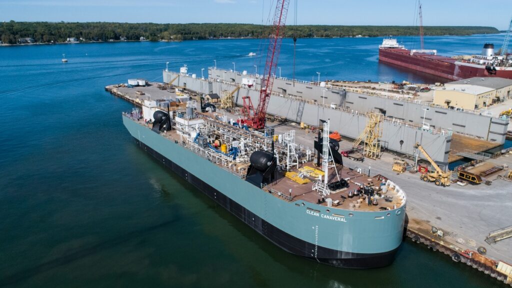Fincantieri delivers Clean Canaveral LNG bunkering barge to Polaris