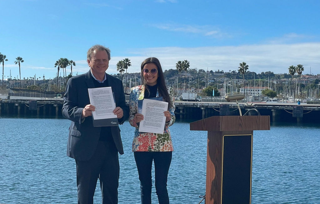 Agreement signing ceremony with AltaSea and Eco Wave Power at the Port of Los Angeles (Courtesy of Eco Wave Power)