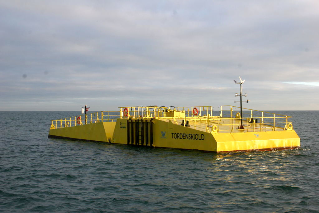 Photo showing Crestwing's wave energy prototype 'Tordenskiold' (Courtesy of Crestwing)