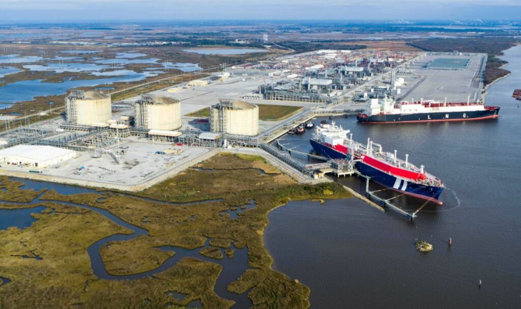 TotalEnergies becomes shareholder in Sempra's Vista Pacífico LNG