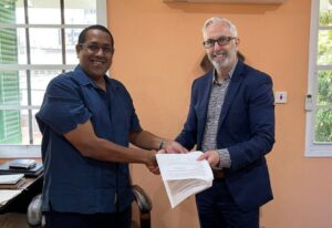 Canadian firm brings hydrokinetic energy tech to Guyana