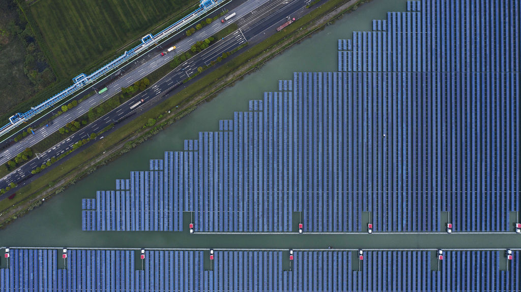 Illustration/Aerial view of floating solar farm in China (Courtesy of DNV)