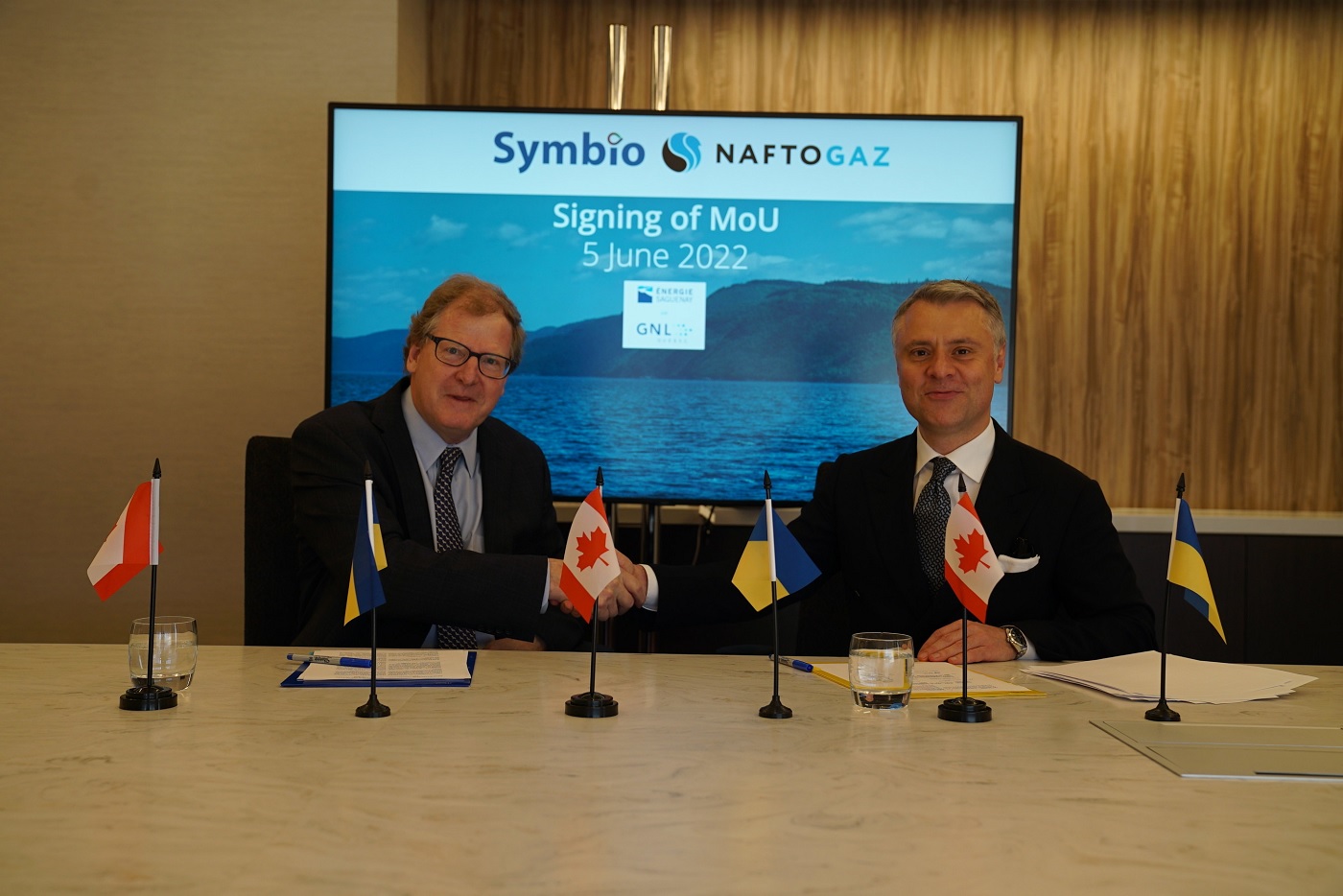 Naftogaz and Symbio enter into LNG and LH2 deal