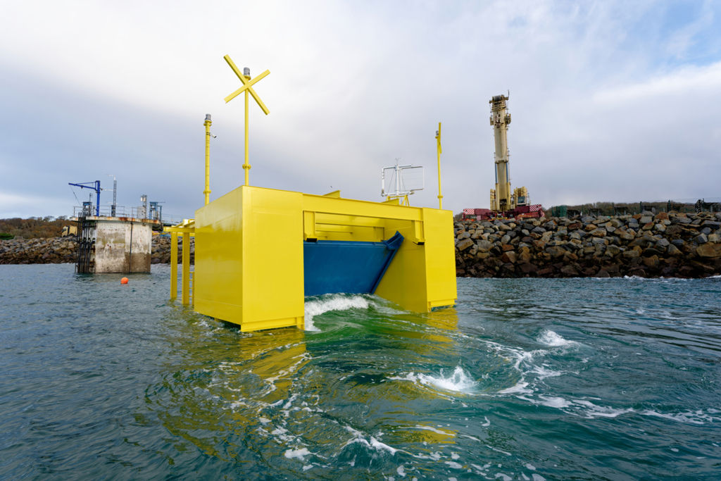 Installation of the DIKWE prototype on the test site in the Brest harbor (Courtesy of Ifremer/Olivier Dugornay)