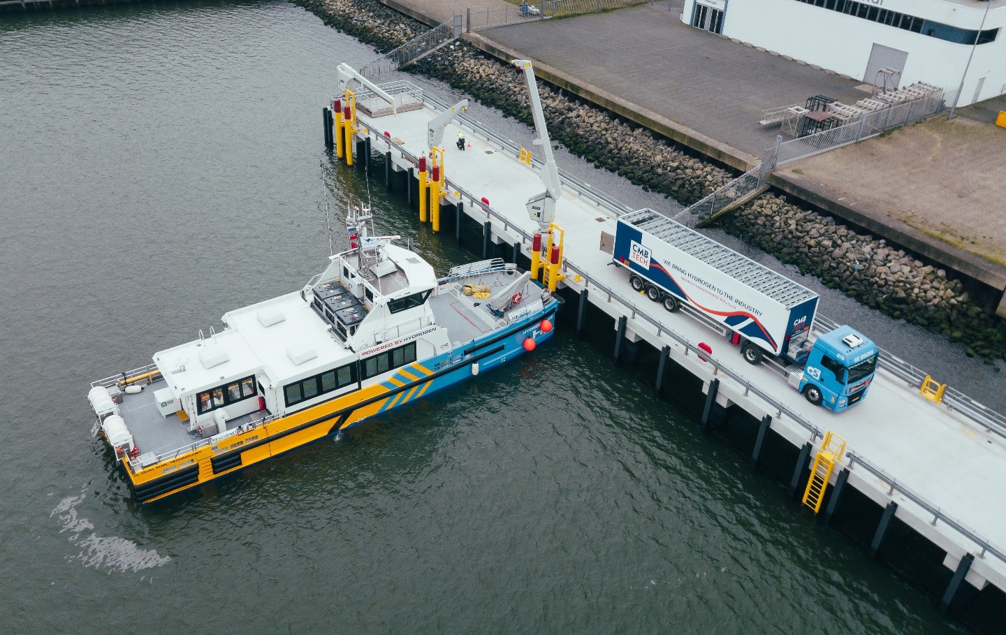 Windcat Workboats in first hydrogen bunkering at Dutch Port