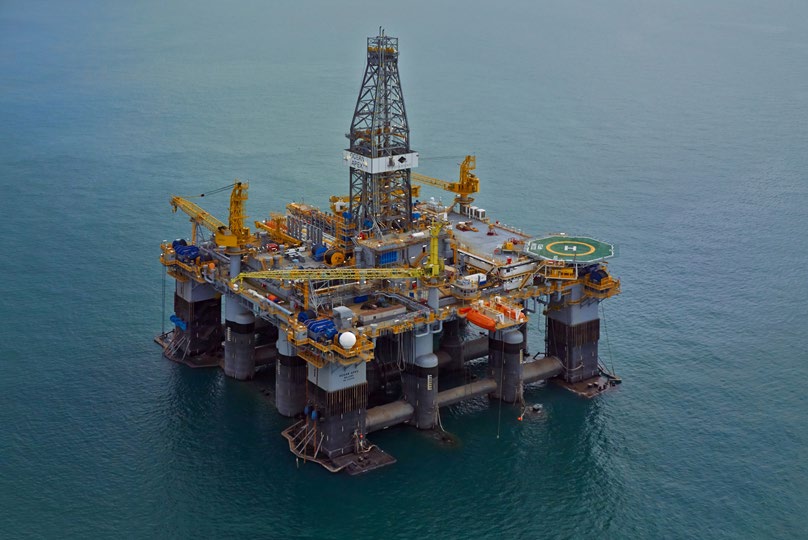 Diamond Offshore's Ocean Apex rig