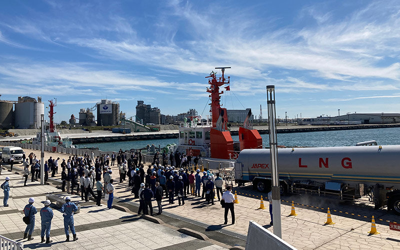 MOL participates in LNG bunkering trial in Tomakomai Port