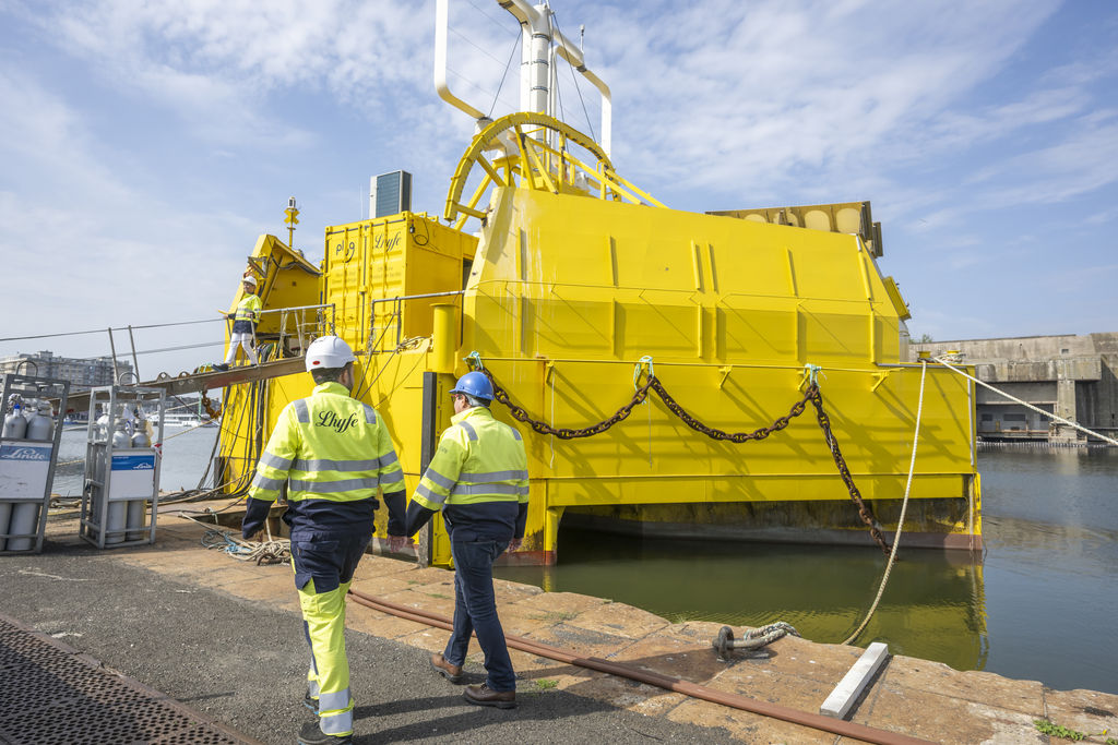 Sealhyfe platform – the world’s first offshore green hydrogen production unit (Courtesy of Lhyfe)