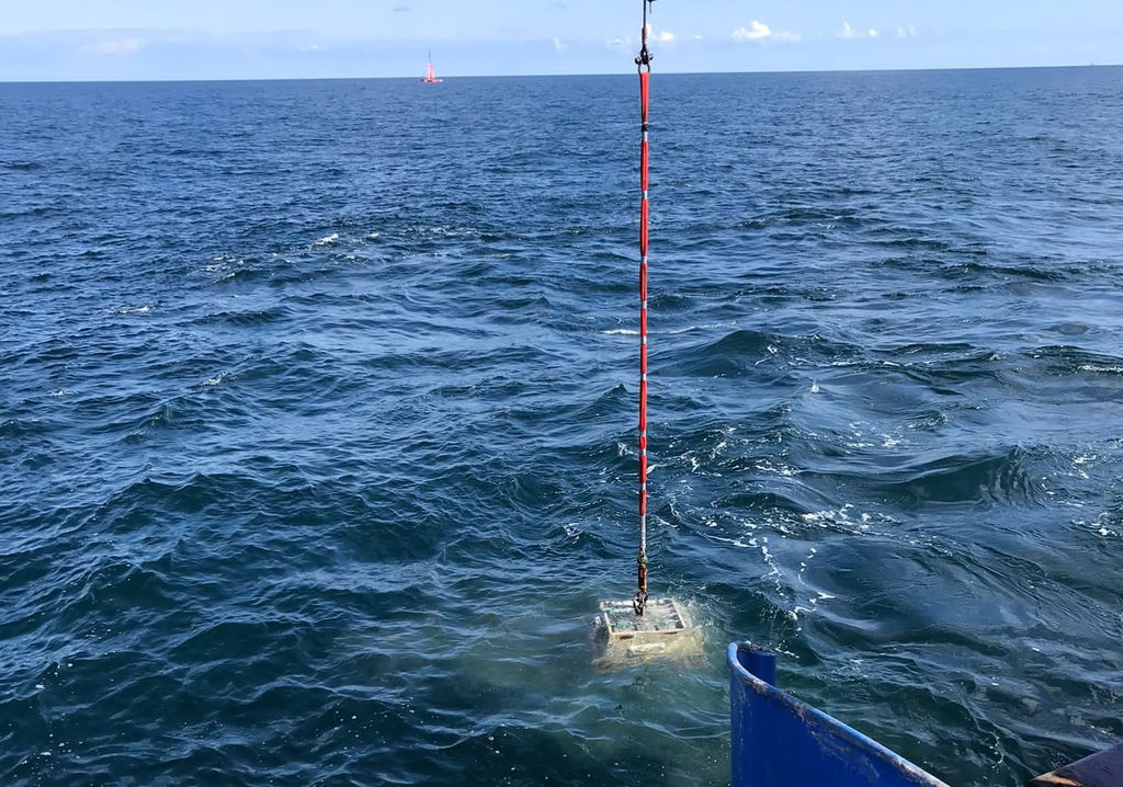 The installation of environmental kits at Paimpol-Bréhat site (Courtesy of Bretagne Ocean Power)