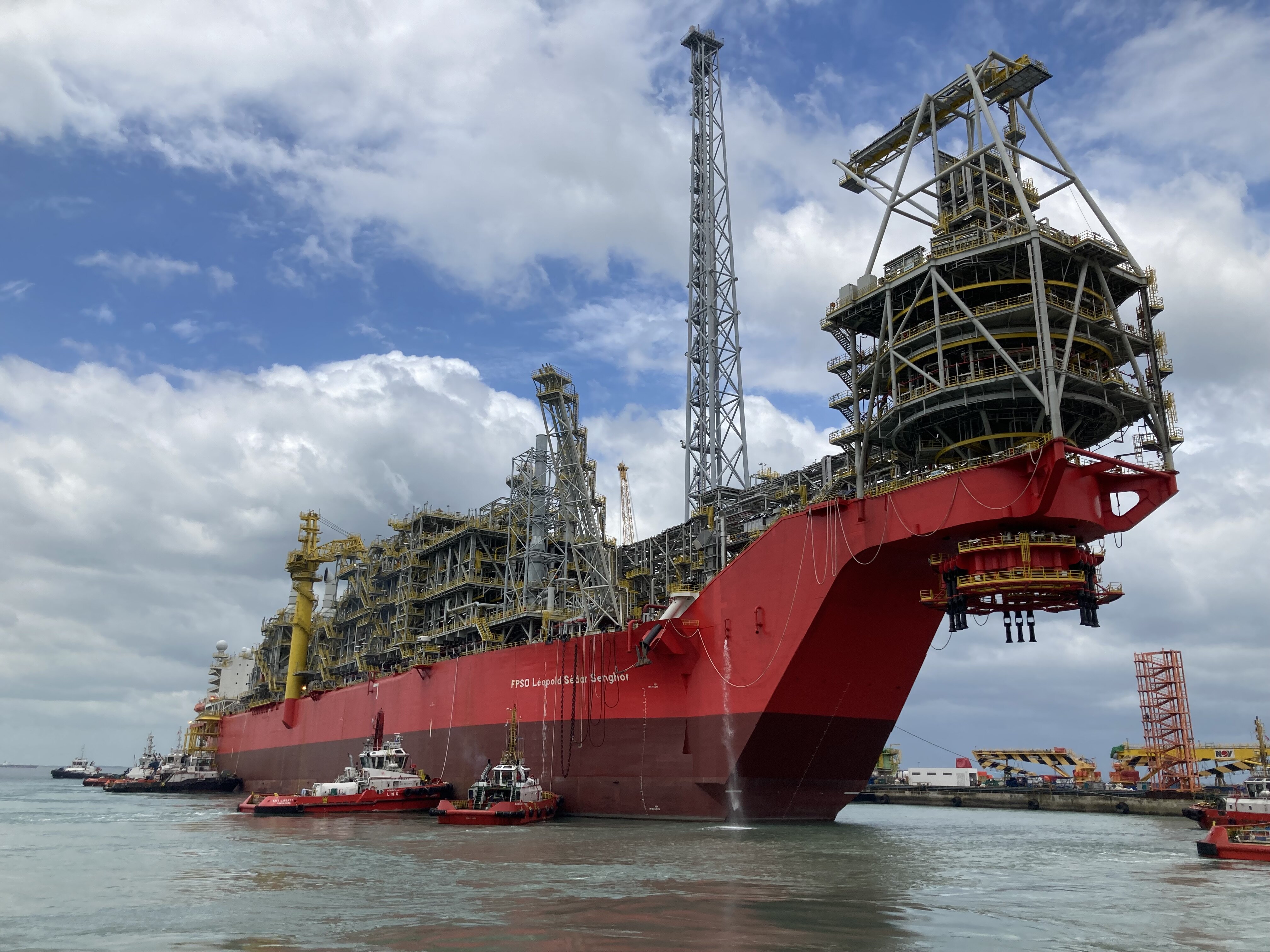 FPSO en route to Senegal’s first offshore oil development
