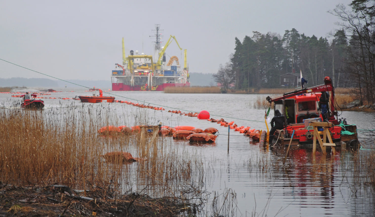 Submarine cable installation of EstLink 2 in November 2012 in Finland; Source: Fingrid