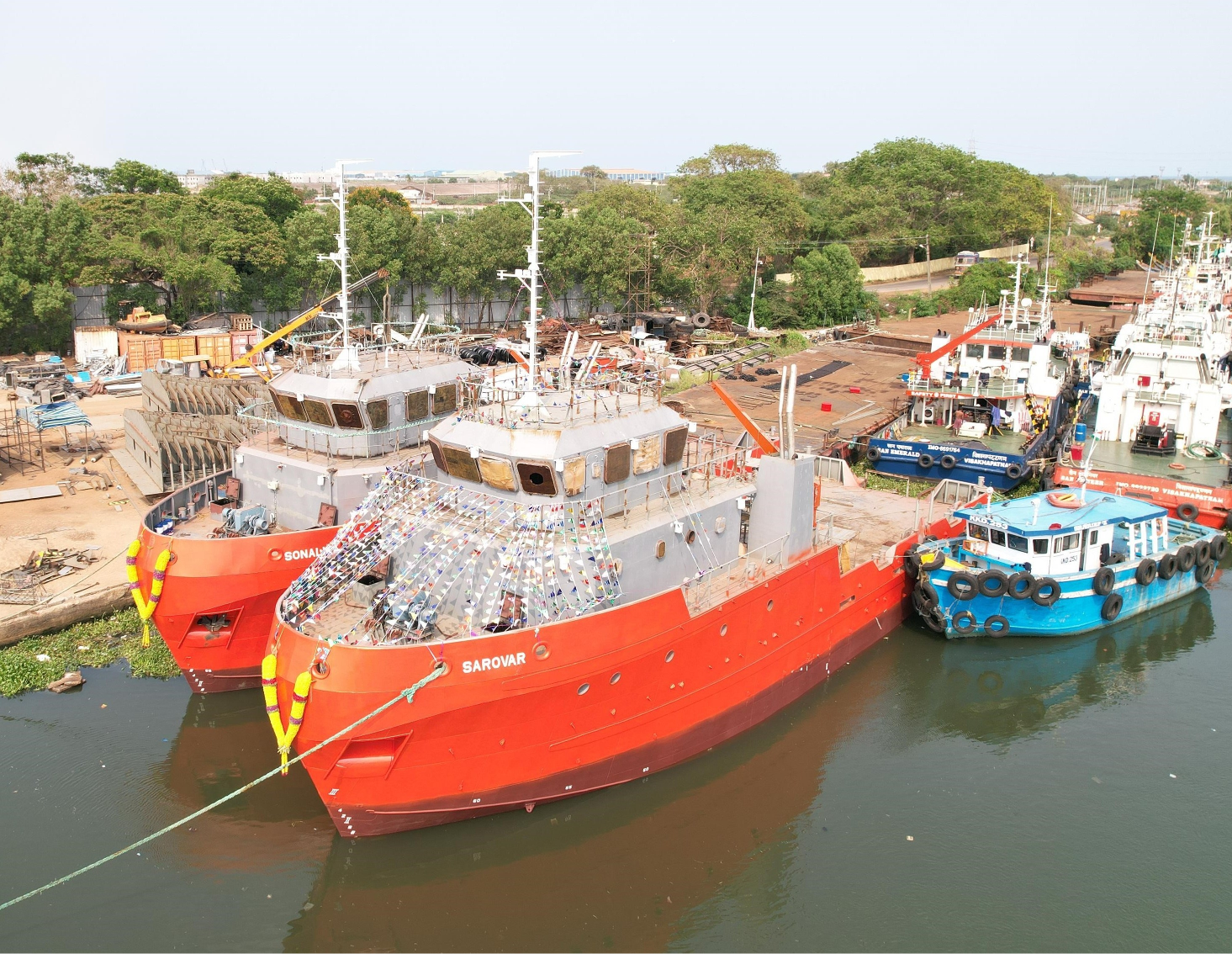 Sonalika and Sarovar tugs; Source: Indian Register of Shipping