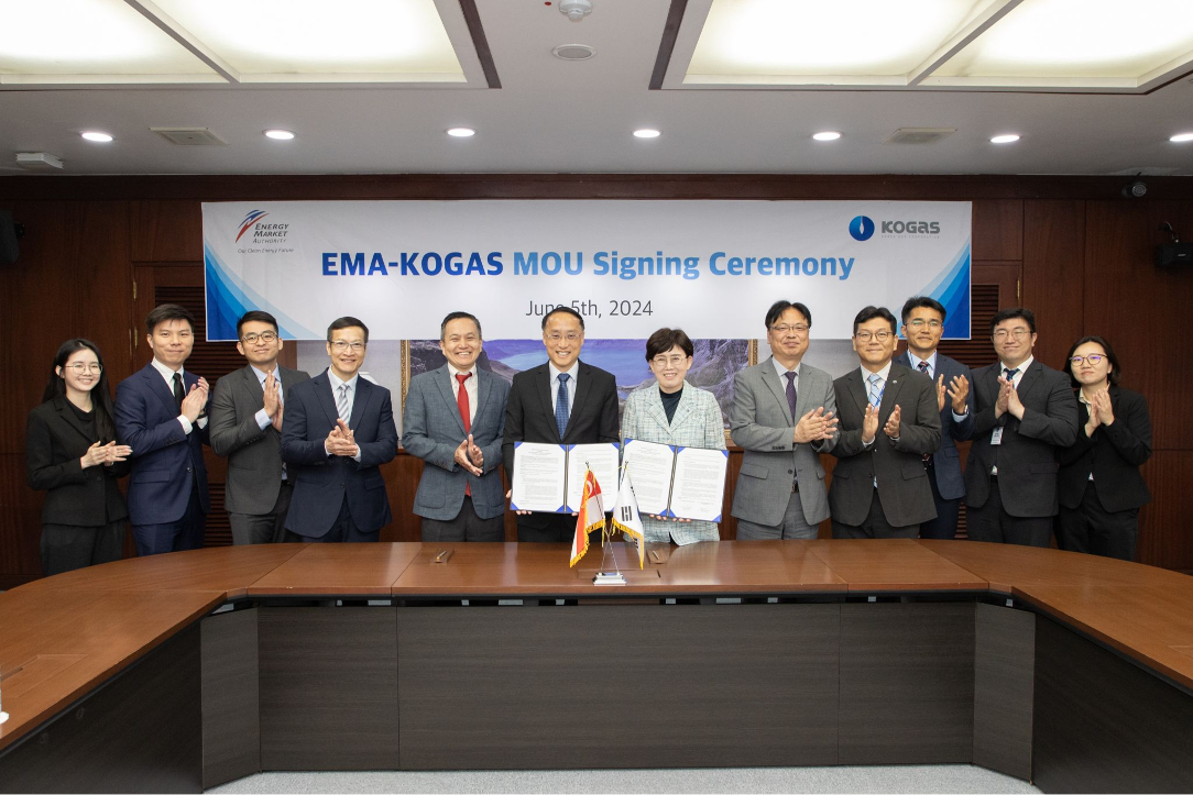 MoU signing ceremony; Source: Energy Market Authority (EMA)