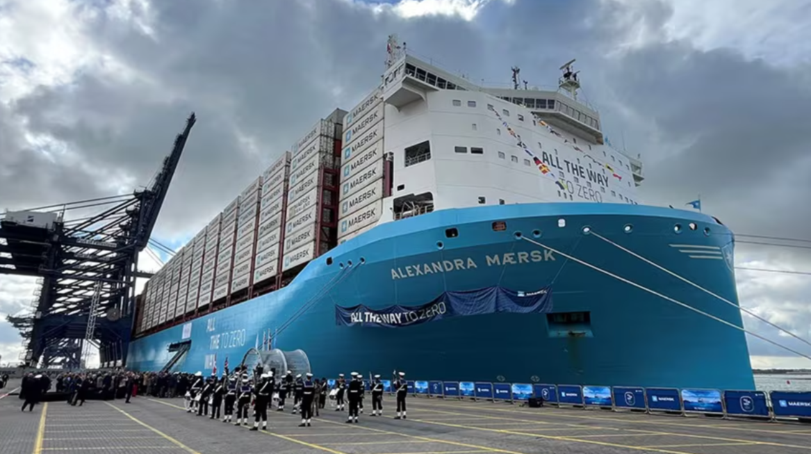 Maersk names fifth large methanol dualfuel boxship in Felixstowe