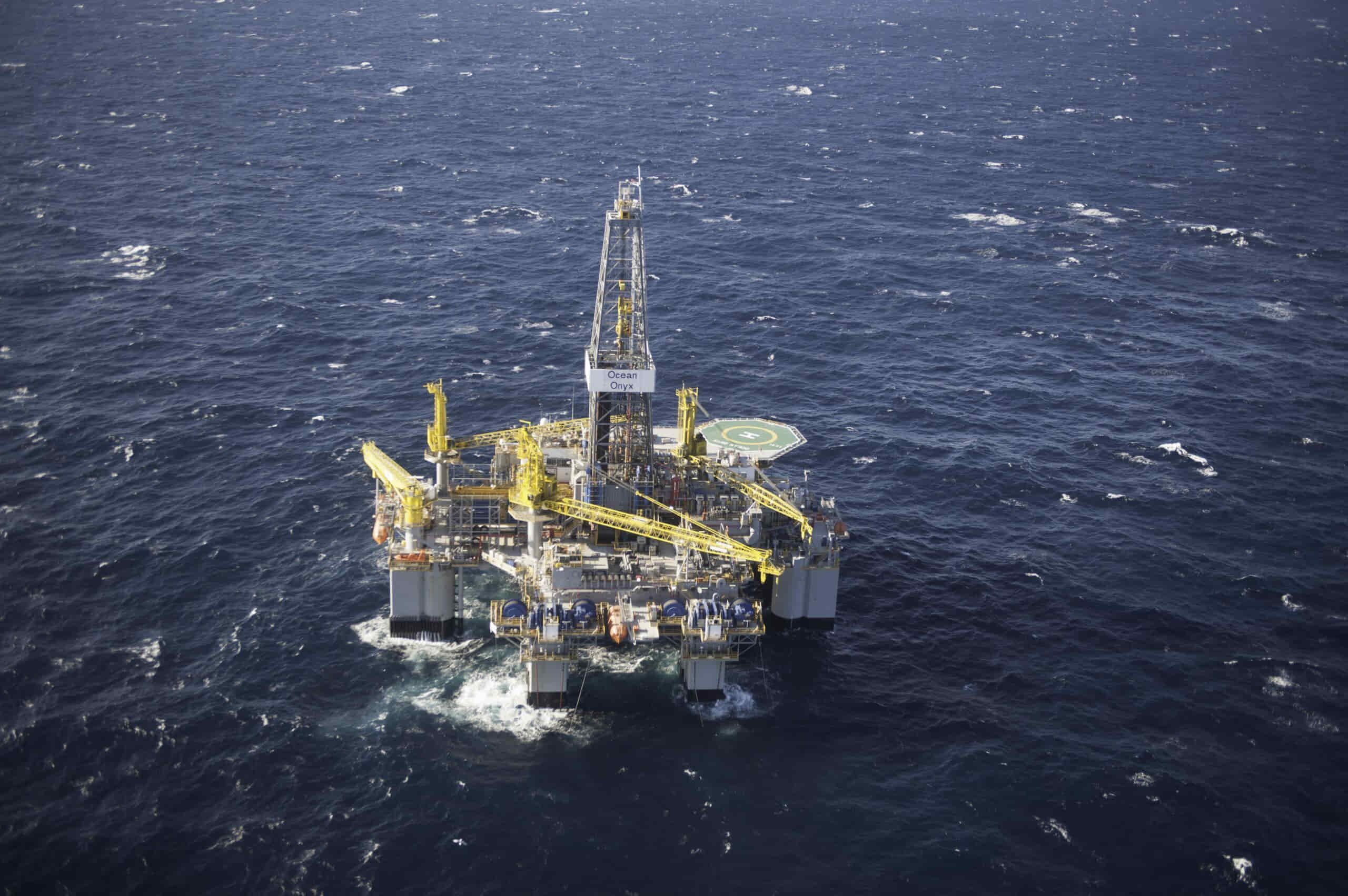 Ocean Onyx semi-submersible rig; Source: Noble