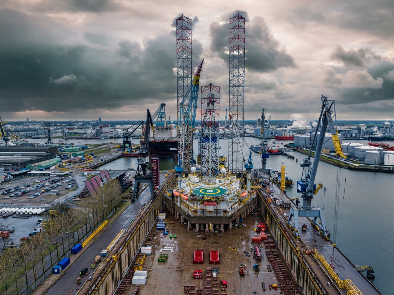 Noble Regina Allen jack-up rig; Credit: Mammoet/Damen