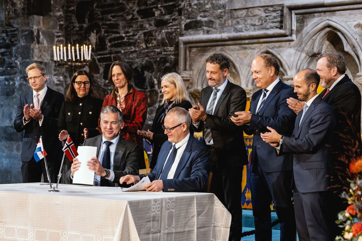Creating a Sustainable Trade Corridor: Liquid Hydrogen and CO2 from Norway to Netherlands