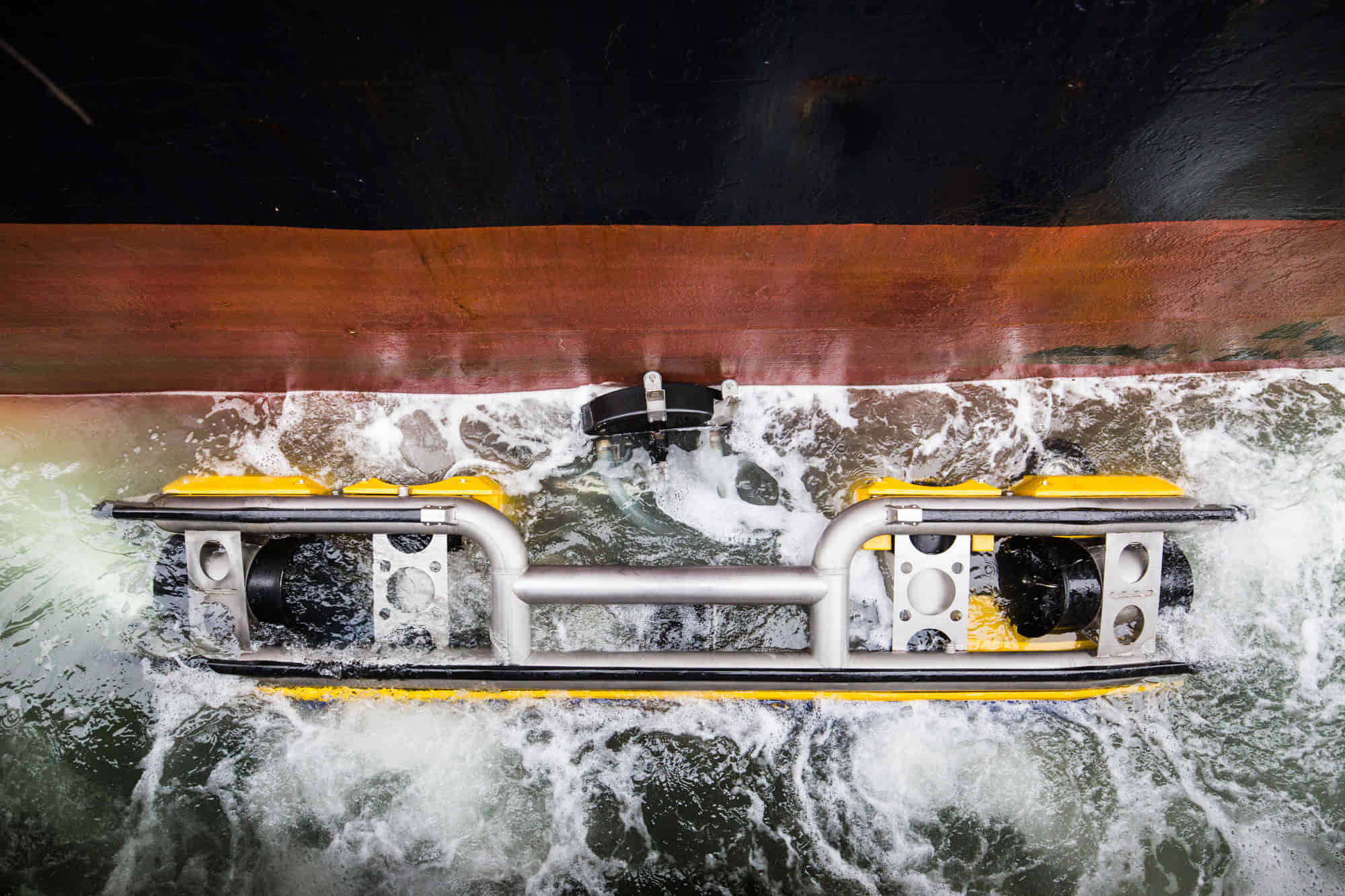 HullWiper's ROV hull cleaning solution in action; Source: HullWiper