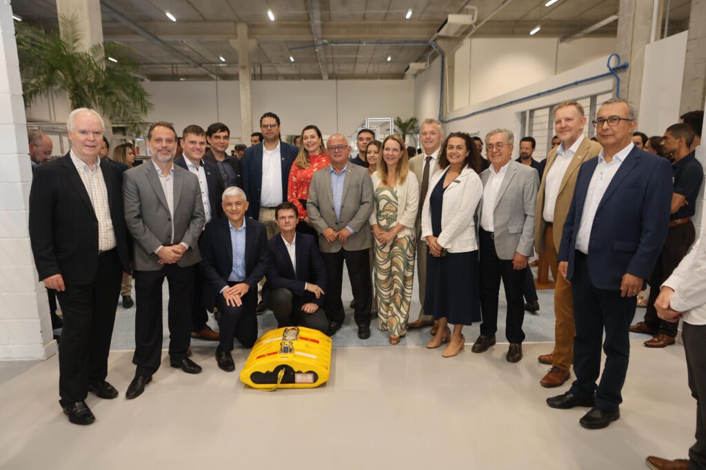 SENAI CIMATEC, in partnership with Shell Brasil, Petrobras, and Sonardyne, has inaugurated the world’s first production plant for on-demand ocean bottom nodes (OD OBN).