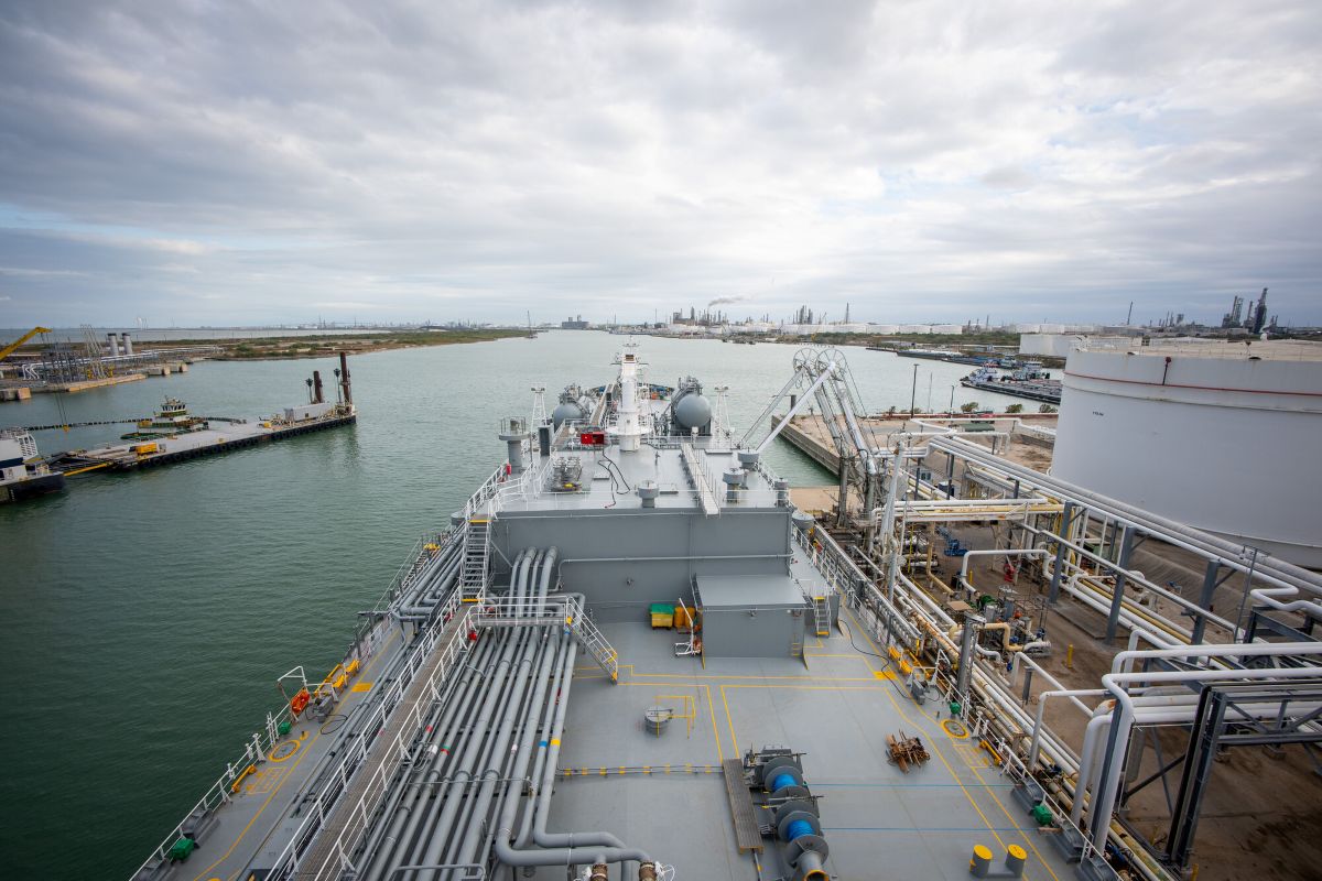 Trafigura wraps up ‘first-ever’ co-loaded ammonia and LPG shipment