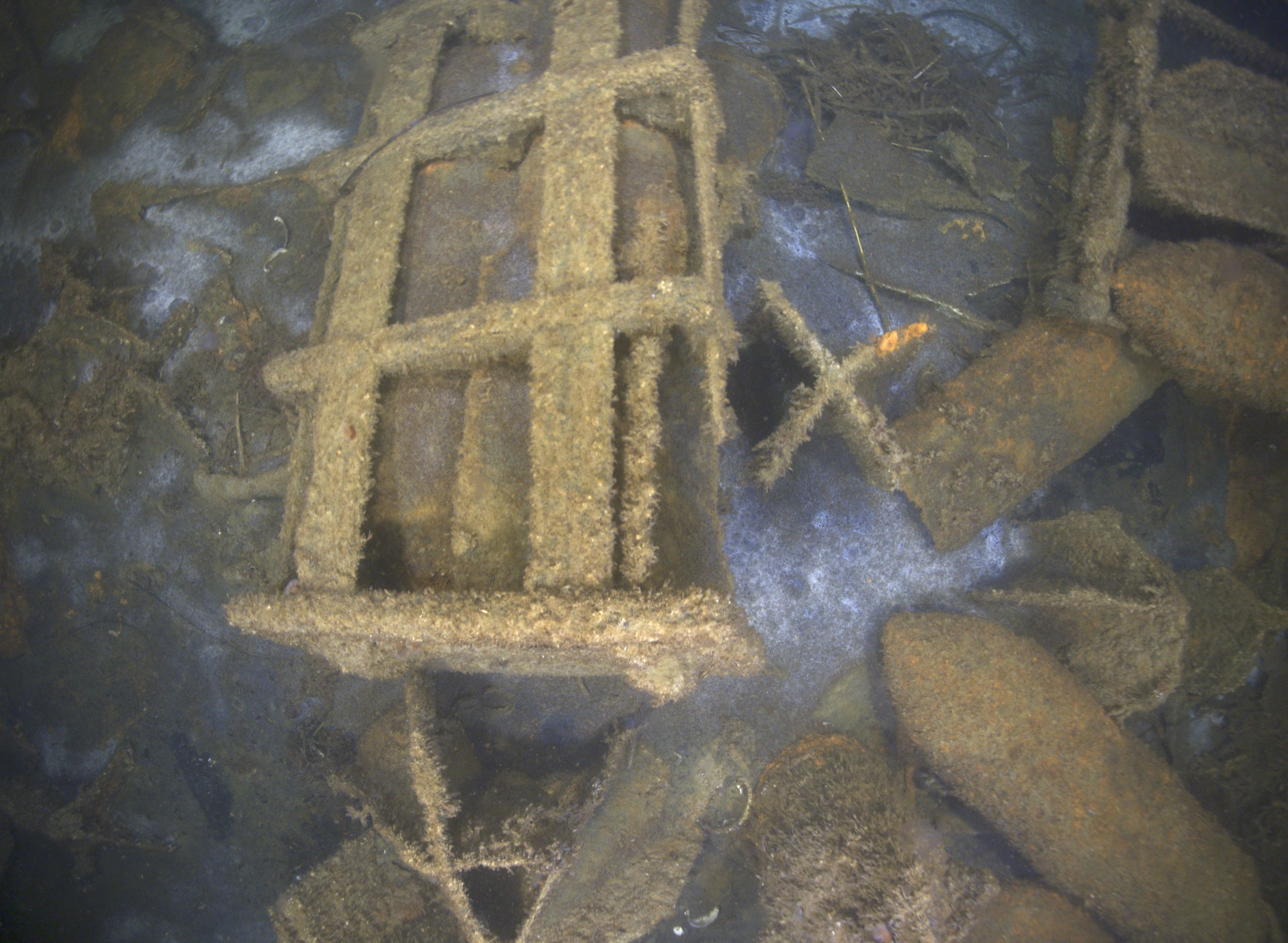 War relics on the seabed: Rusting old ammunition leaks toxic chemicals into the marine environment. Photo: AUV team