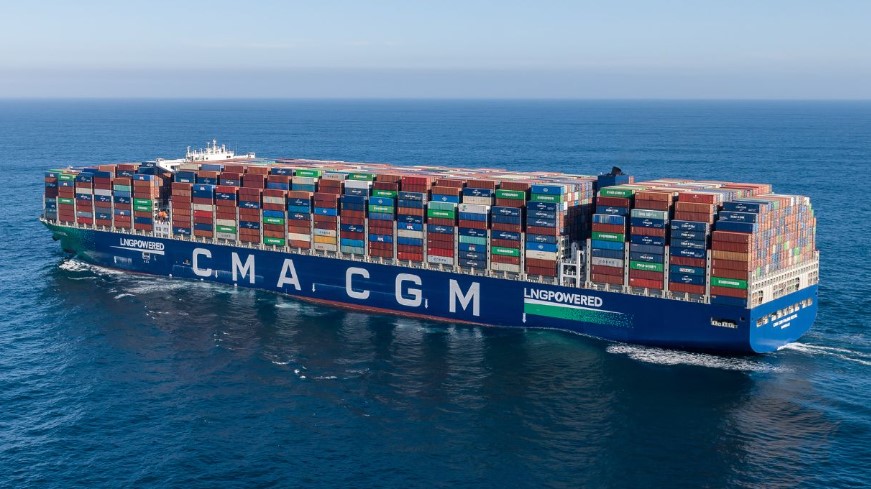 CMA CGM awards $2.6B contract for LNG dual-fuel boxships to Chinese shipyard