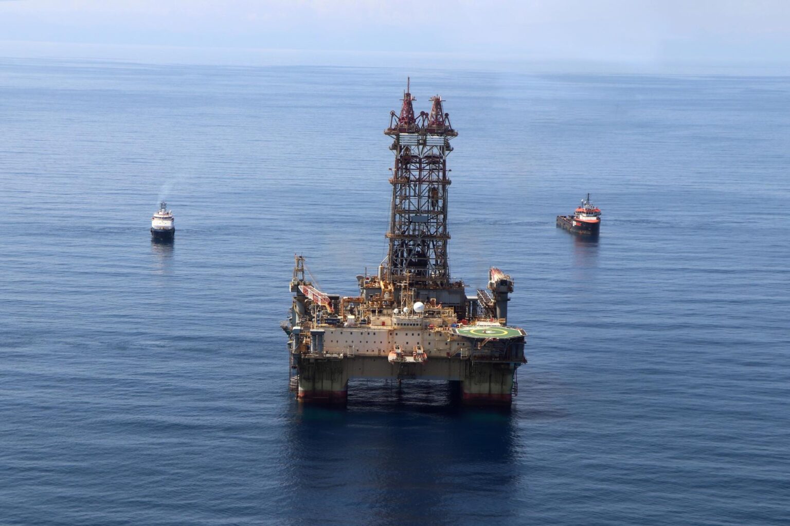 Sirius-2 well was drilled with Noble Corporation's Noble Discoverer semi-submersible rig; Source: Petrobras