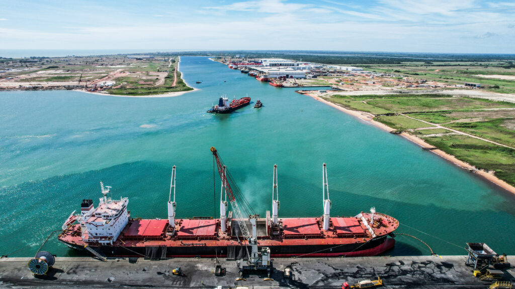 Sustainable Growth at Brazil's Port of Açu: Third Ammonia Project Secured