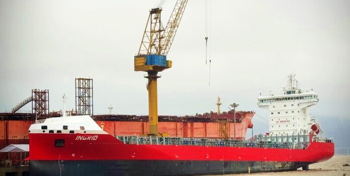 Langh Ship