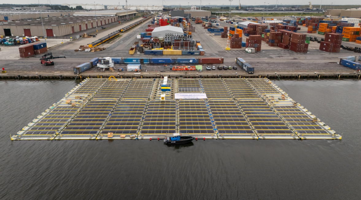 Offshore solar farm ready for tow out to Hollandse Kust Noord wind farm