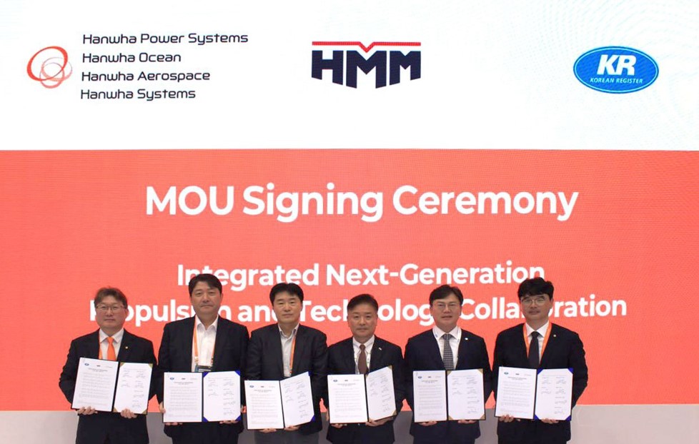 Next-gen zero-carbon ship propulsion: HMM embarks on R&D collab with Hanwha Group, KR