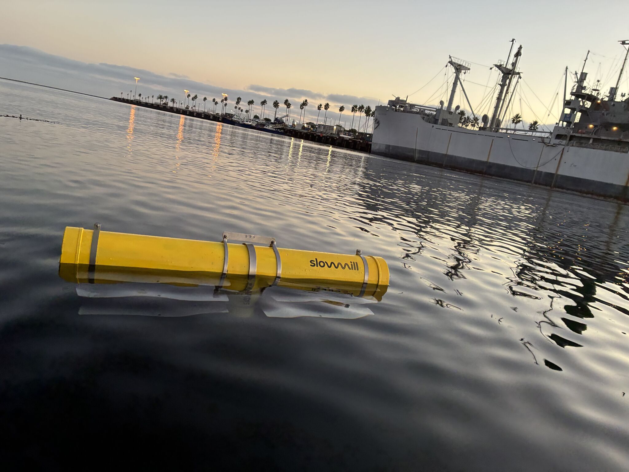 Dutch firm brings wave energy tech to US waters