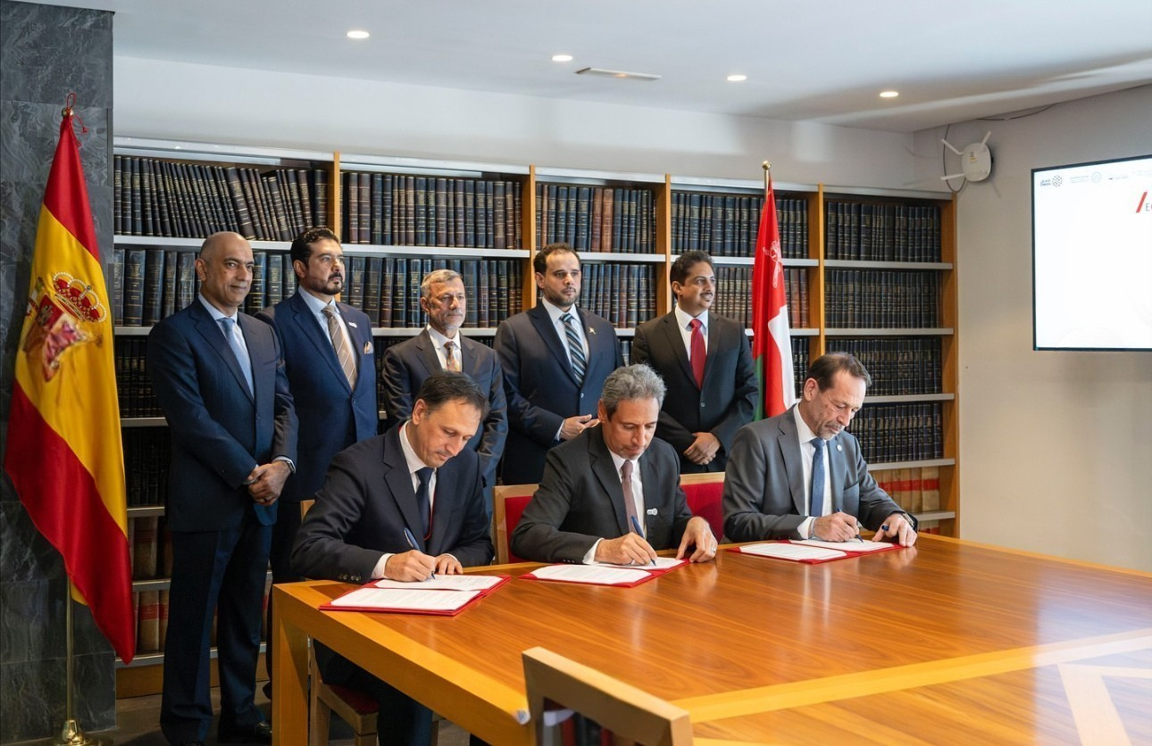 Public-private partnership exploring e-methanol supply and bunkering hub in Oman