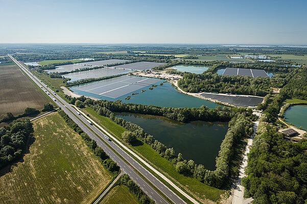 Les Ilots Blandin floating solar farm, France. Copyright: Romain Berthiot