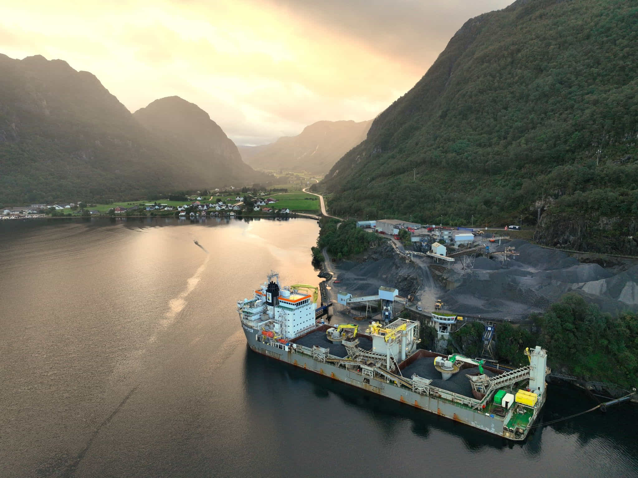 Seapiper vessel; Courtesy of Boskalis